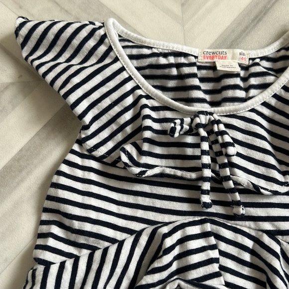 Adorable top - Picture 2 of 2